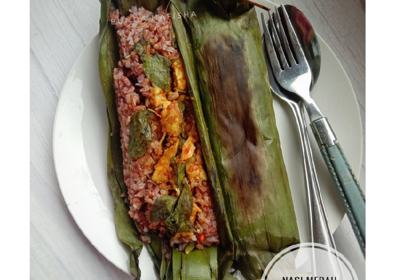 Nasi Merah Bakar isi ayam