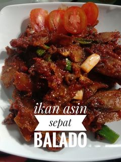 Foto resep Ikan asin sepat balado