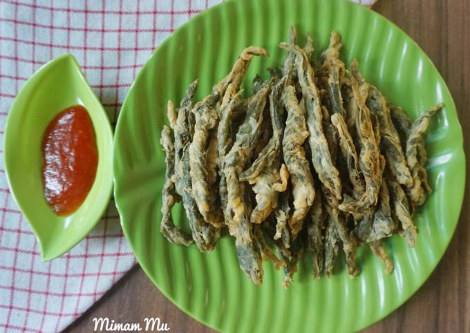 Keripik Daun Singkong Atau Belut Goreng KW