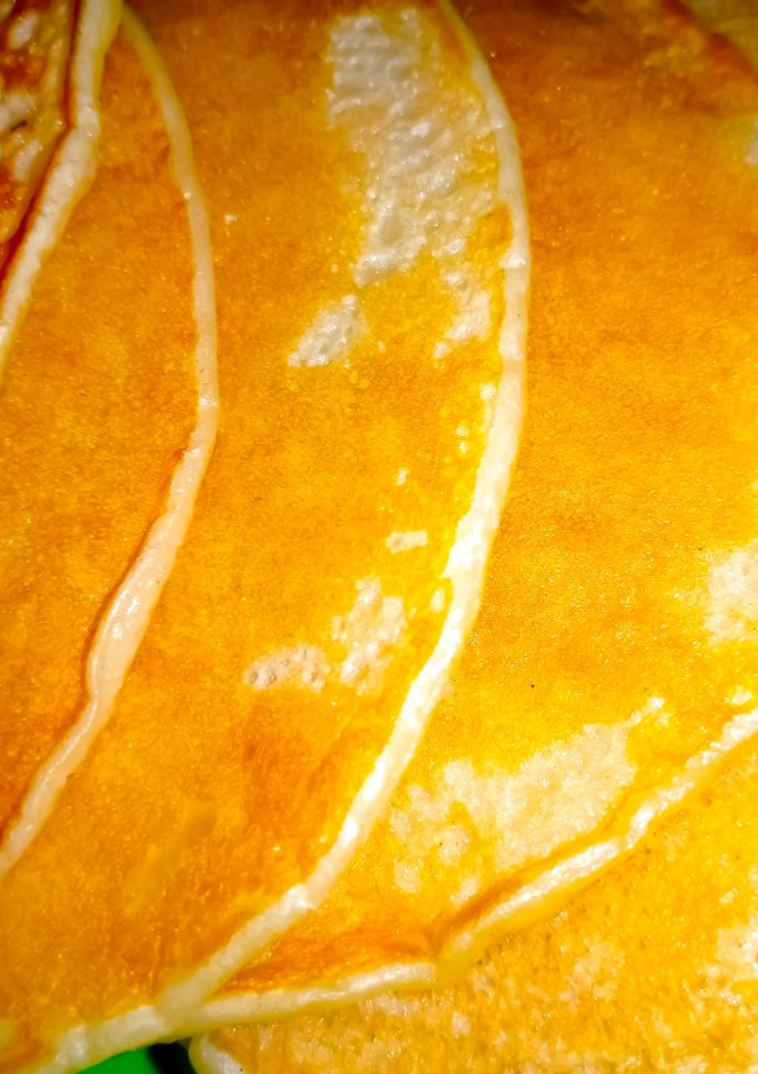 A picture of Simple homemade pancake 🥞.