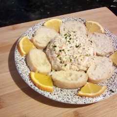 Una foto de Ensaladilla de chatka y piña