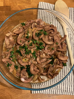 Une photo de ☆Rognons Champignons Sauce Madère au Cookéo☆