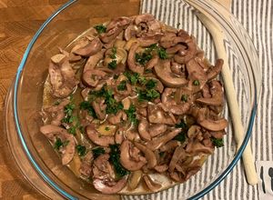 Une photo de ☆Rognons Champignons Sauce Madère au Cookéo☆