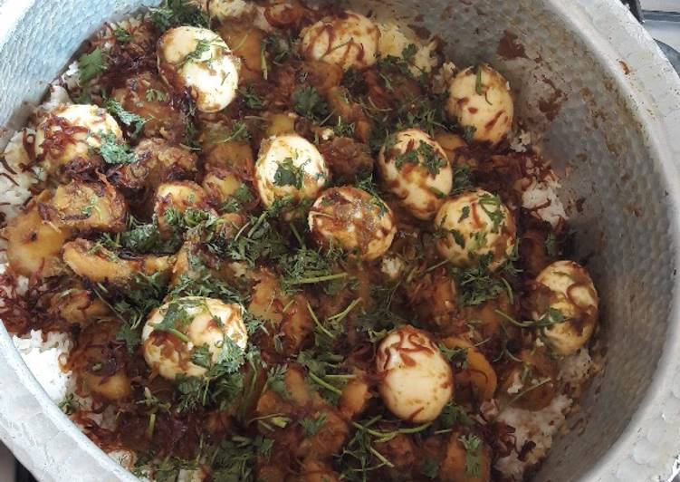 How to Prepare Delicious Egg biryani