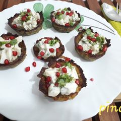 A picture of Potato egg chaat basket.