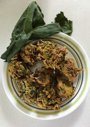 A picture of Palak pakode.