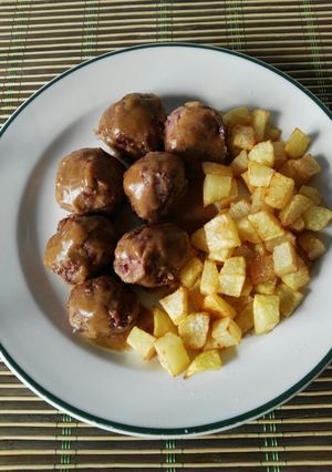 Foto principal de Albóndigas de alubias pintas y champiñones