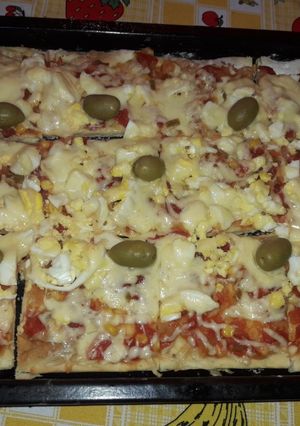 Una foto de Pizza bien casera 😋