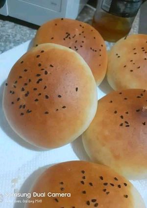 صورة لوصفة خبز الهمبرجر - Pain des hamburgers