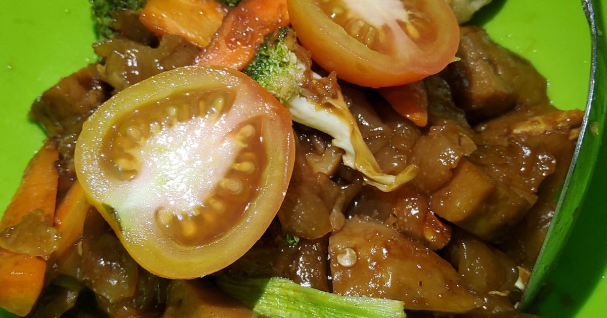 Kwetiau Goreng Bakso Sayur