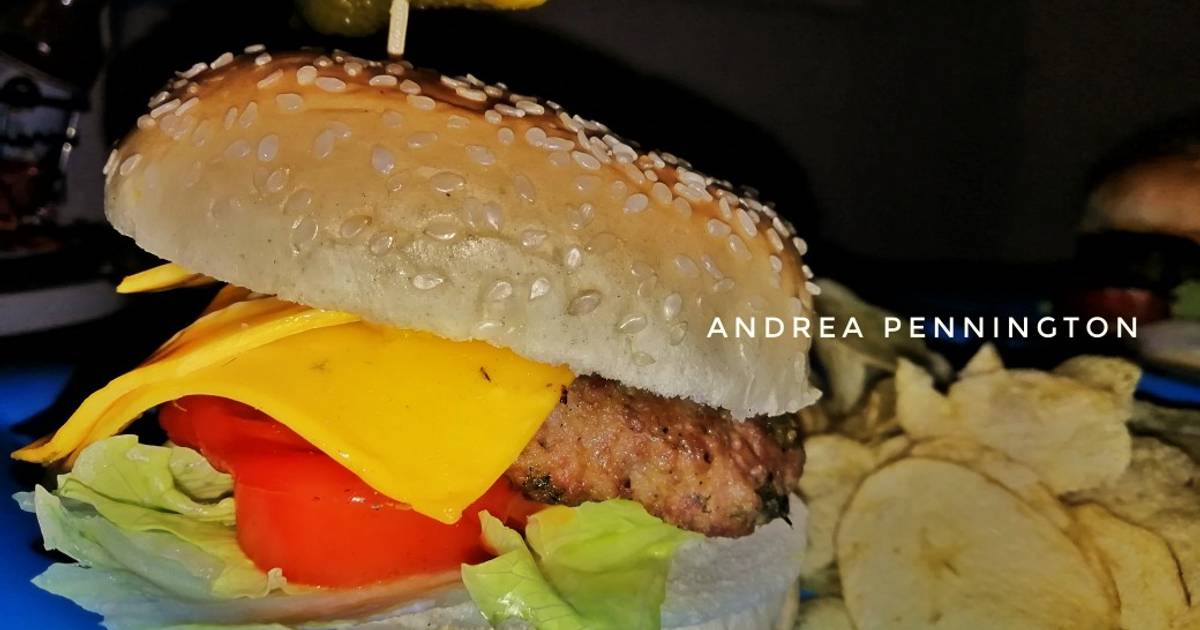 Hamburguesa al carbón Receta de Andrea Pennington ??- Cookpad