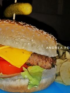 Una foto de Hamburguesa al carbón