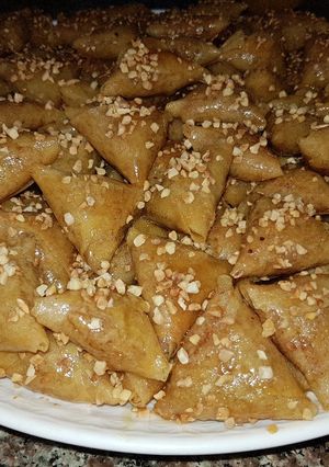 صورة لوصفة بريوات بالكوكاو بنسلي كراميل كيجيو لذاذين بزاف