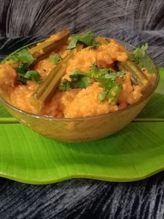 સરગવાનું લોટ વાળું શાક (Drumstick Besan Shak Recipe In Gujarati) રેસીપી મુખ્ય ફોટો