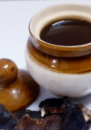 A picture of Tamarind chutney.