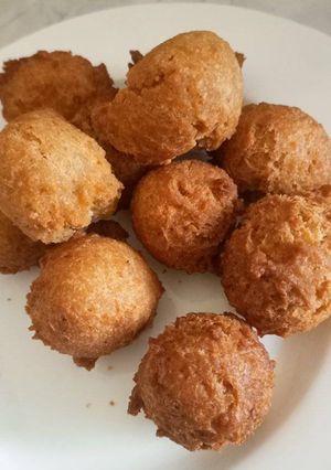 A picture of Crunchy buns.