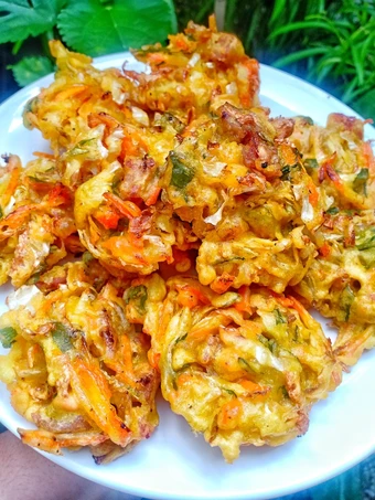 Cara Mudah Menyiapkan Resep Bakwan Sayur Kriuk yang Uenak Anti Ribet, Sempurna
