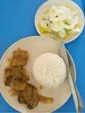 สเต๊กหมูพริกไทยดำผักสลัดต้ม