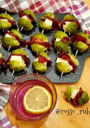 Foto di Cavolini di Bruxelles bresaola e scamorza