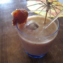 A picture of Banana dates smoothie.