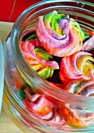 Foto resep Rainbow Meringue (Candy Cookies)