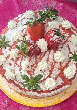 Foto di Torta fra-golosa 😋🍓🥰🎂🍰