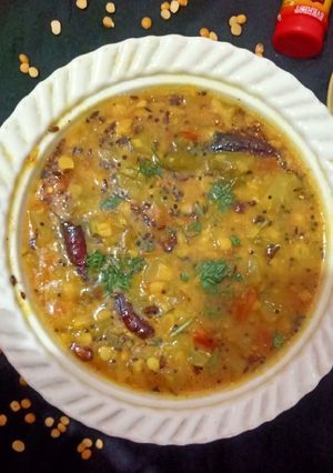 लौकी चना दाल (lauki chana dal recipe in Hindi) रेसिपी मुख्य फोटो