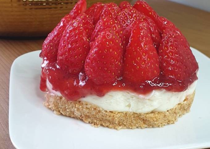 cheesecake aux fraises sans cuisson photo principale de la recette - Étapes pour Préparer  Récompensé Cheesecake aux fraises sans cuisson