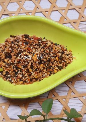 Hình của món Rong biển rang với các loại hạt.