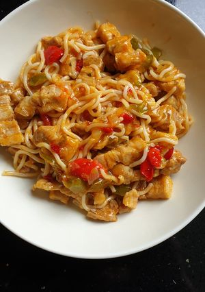 A picture of Sweet Chilli & Garlic Pork stir fry.