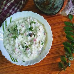 A picture of Doi pachidi (type of raita).