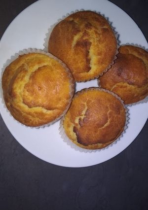 A picture of Queens Cakes.