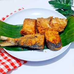 รูปของ 49. Otak otak bandeng