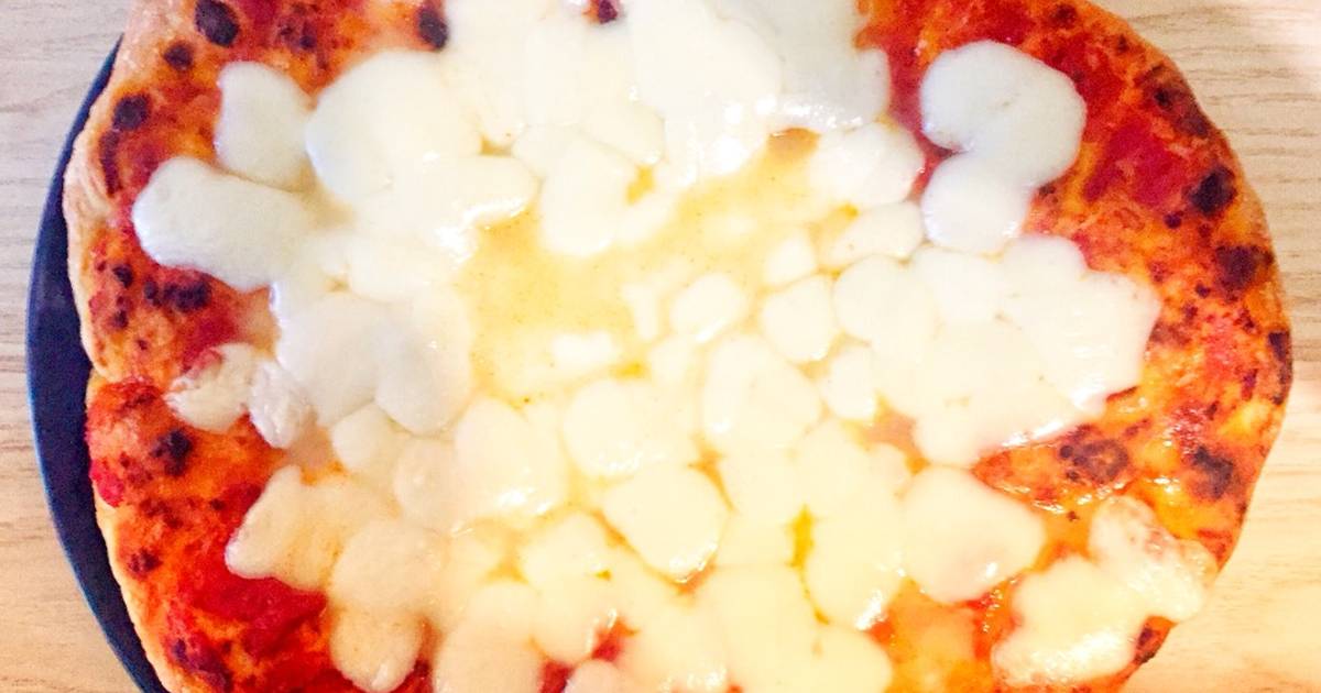 Ricetta Pizza napoletana (con lievitazione a 6 ore) di Valentina Granata -  Cookpad