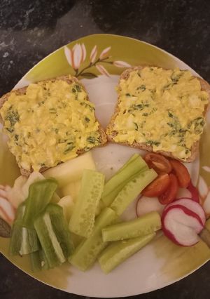 Medvehagymás tojáskrém recept fotója