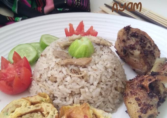 Nasi Mandhi Ayam Garam masala dan ayam goreng bumbu garam masala