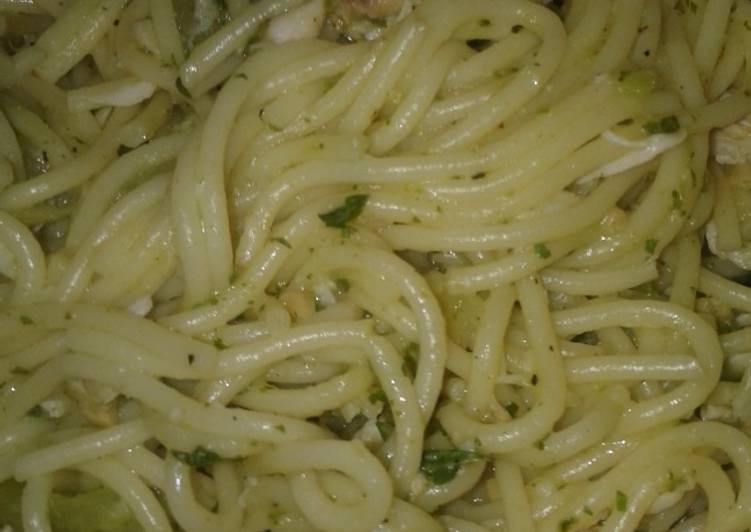 Recipe of Super Quick Variable Parmesan Garlic Spaghetti