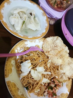 Foto resep Mie ayam goreng kuah pangsit