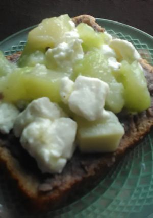 Una foto de Chayotes con queso