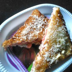 A picture of Cheese jam Toast sandvich.