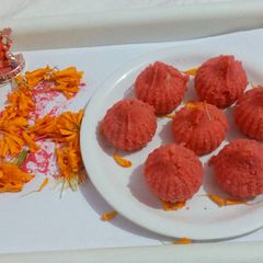 A picture of Rava-Malai-Modak.