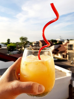 Una foto de Limonada con maracuyá