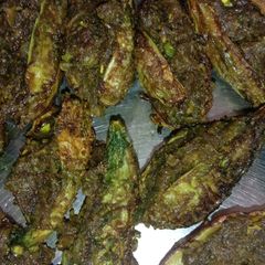 A picture of Stuffed karele.