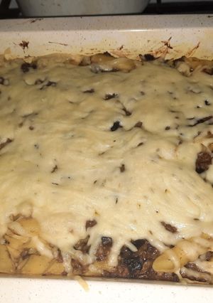 Tejfölös húsos gombás rakottas recept fotója