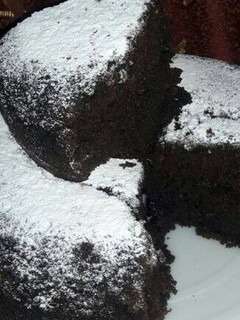 عکسی از دستور کیک شکلاتی سریع