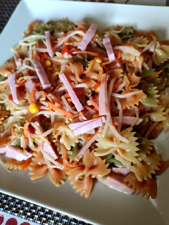 Una foto de Ensalada de pasta al estilo chino en 14 minutos