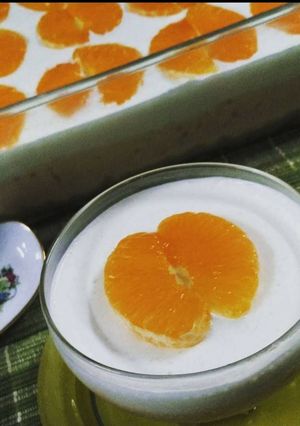 A picture of Orange mousse.