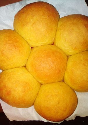 A picture of Potato buns.