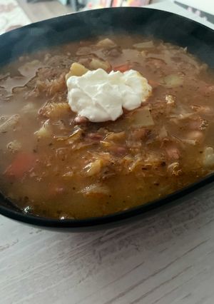 Savanyú káposztás bableves gazdagon recept fotója