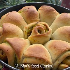 A picture of Vadapav Twister.